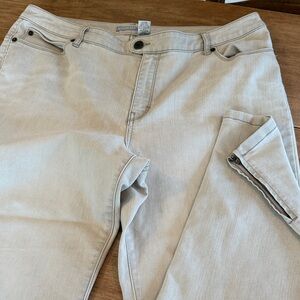 Chico's Platinum Light Tan Jeans